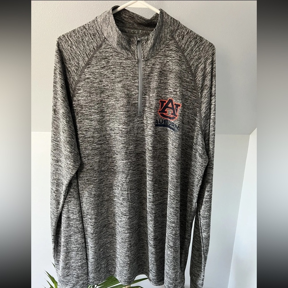 Under Armour Mens XL Auburn Tigers Loose Fit 1/4 Zip Heat Gear Shirt Gray